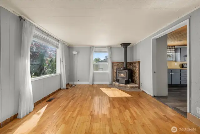 Large windows bring in TONS of natural light!