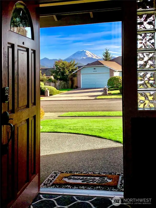 Mountain view from front door. Its also viewable from primary bedroom.