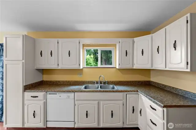 Loads of cupboard space