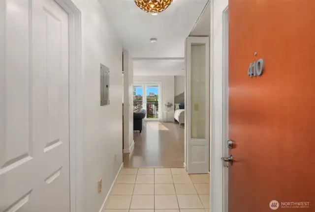 Top floor unit with gorgeous views of 3rd floor garden!