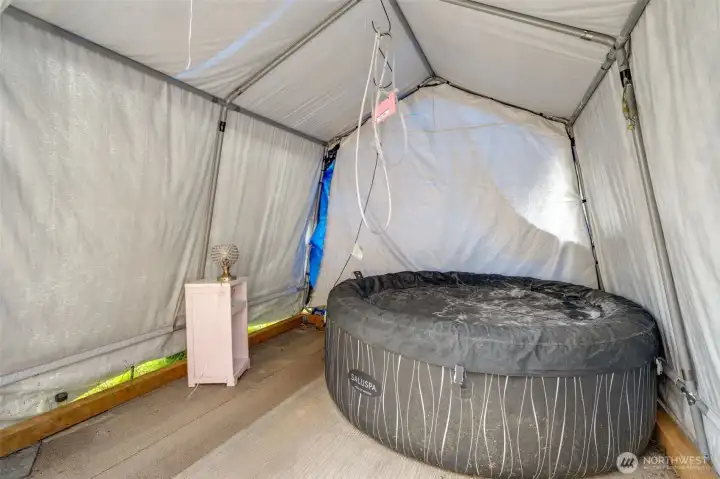 Jacuzzi can convey with the sale