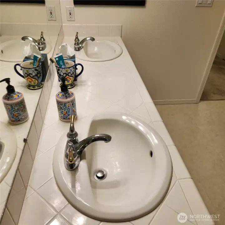 Plenty of counter space and cabinets and drawers underneath.