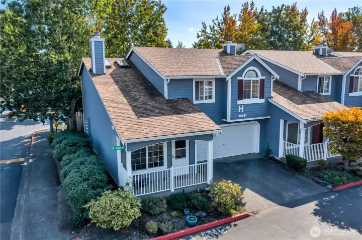 End unit for added privacy.