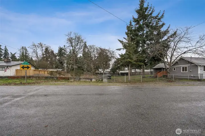 Extra lot and main lot pictured together