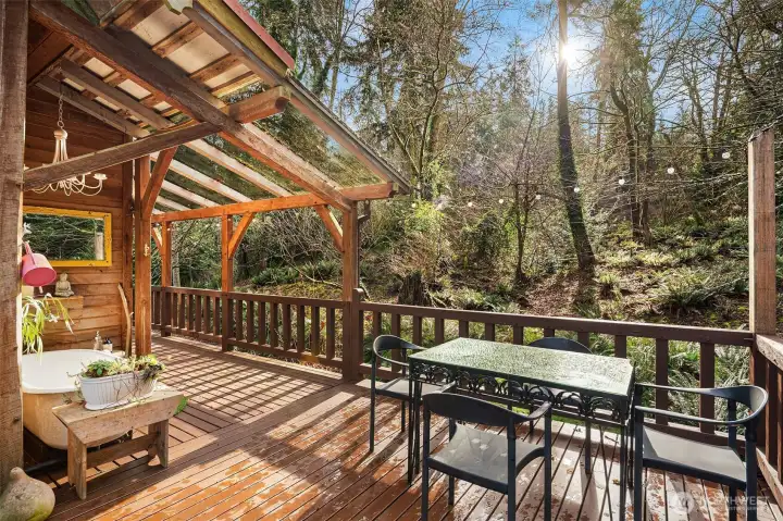 A very private, treehouse feel; a true retreat!