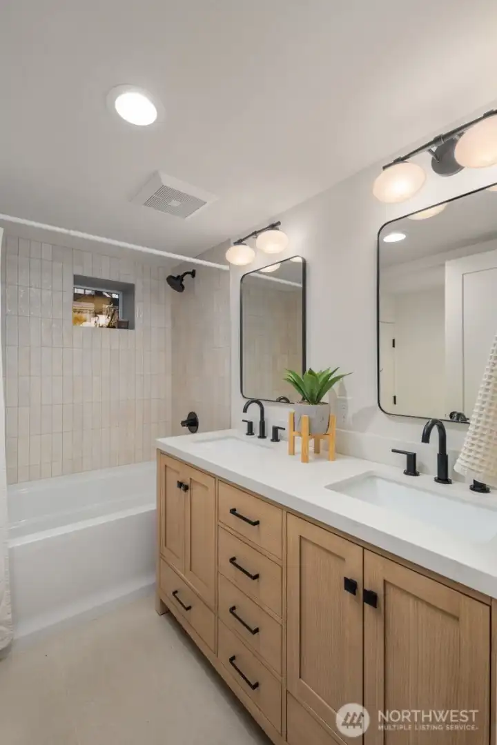 Downstairs Full bath with dual Sinks