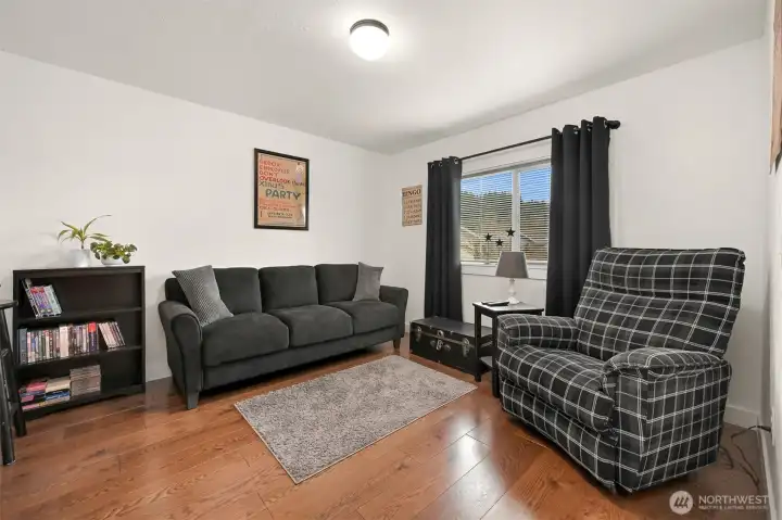 Large and bright 3rd Bedroom