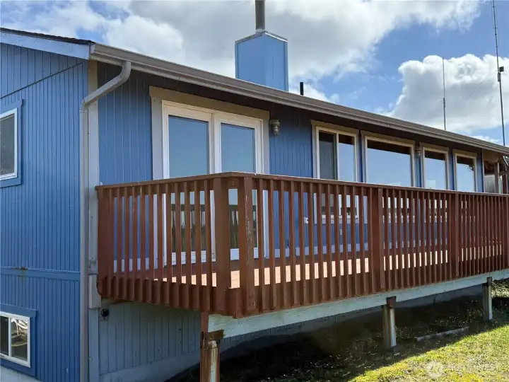 westerly deck from living room