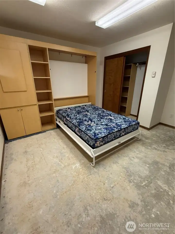 3rd bedroom downstairs with Murphy bed