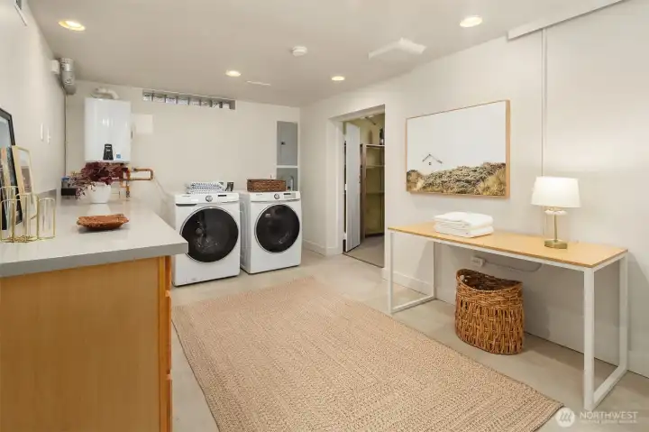 Spacious laundry room.