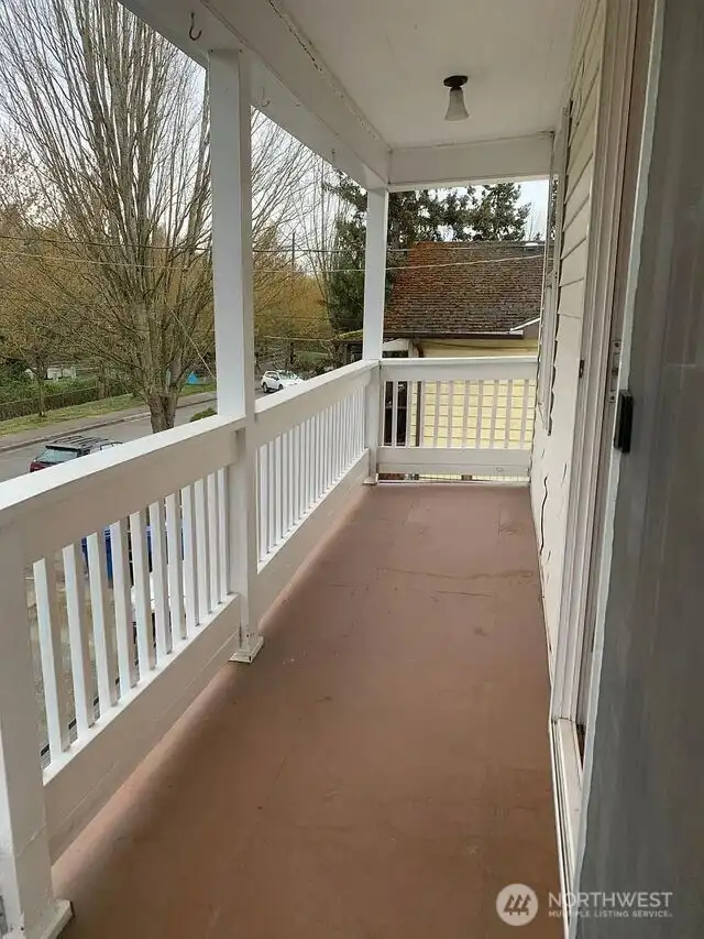 Front facing balcony.