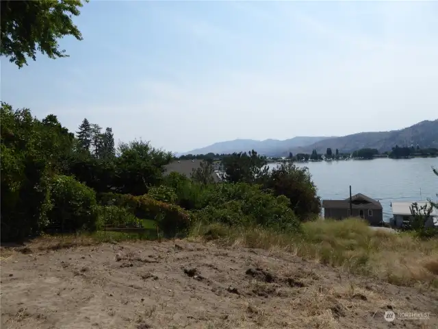 View to the east, Wapato Point in image