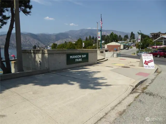 Manson Bay Park is a short walk.
