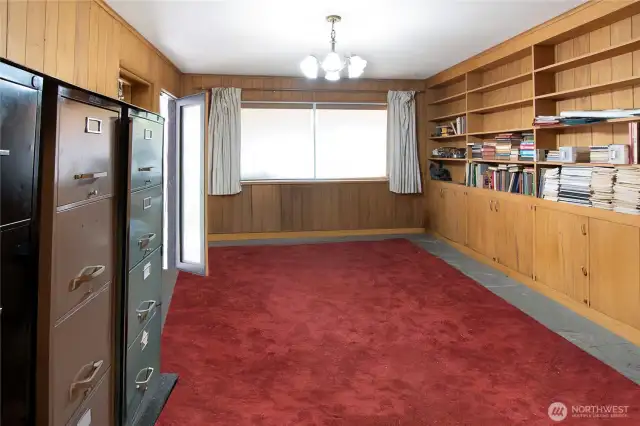 This room was used as an office. Has a closet, could be a 4th bedroom in the home