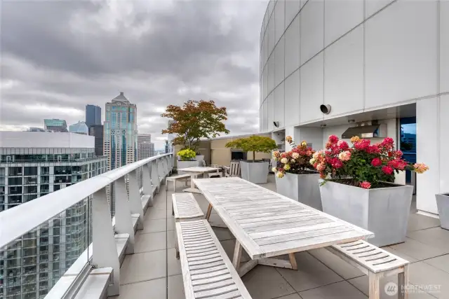East facing community deck.