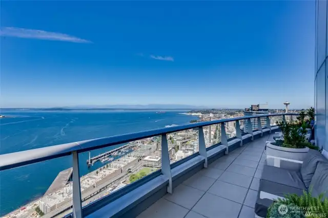 View from west facing communitydeck.
