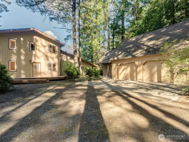house, garage w/attached studio