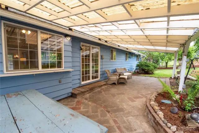 Generous covered back patio. Perfect for entertaining.