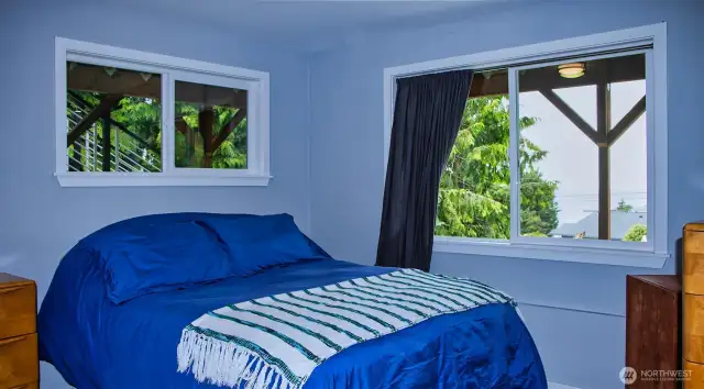 Private apartment with bedroom on lower level