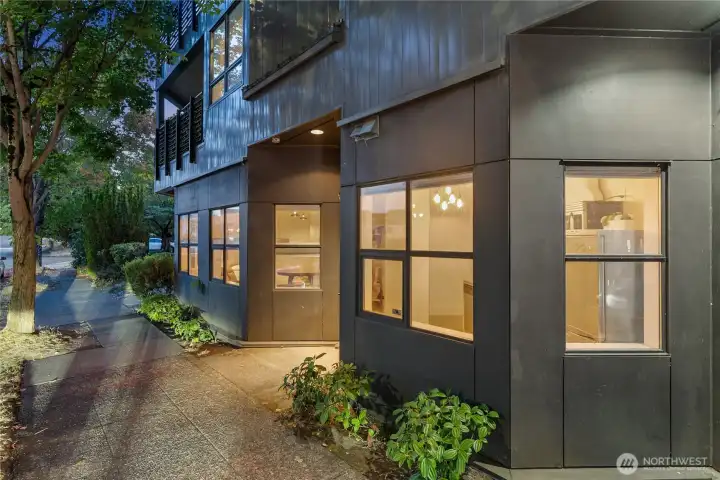 Wide sidewalks, steps from visitor parking