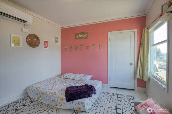 Bedroom #2, cont