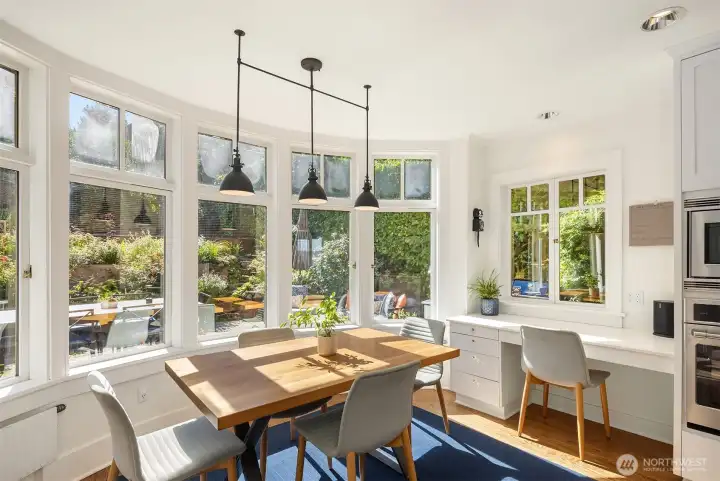 Dine or entertain in the perfect space, designed for both everyday enjoyment and memorable gatherings.