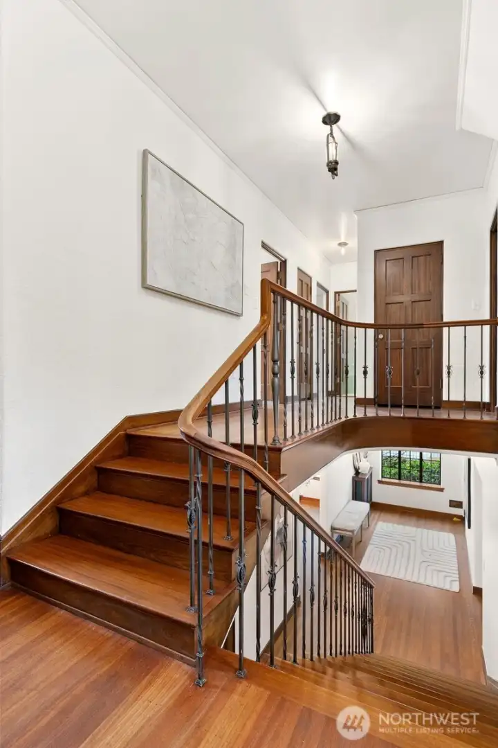 To bedrooms and office