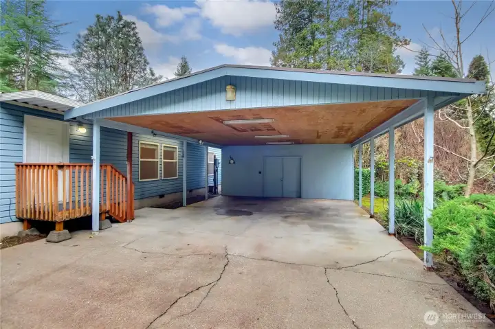 Front Entrance/ Attached shed