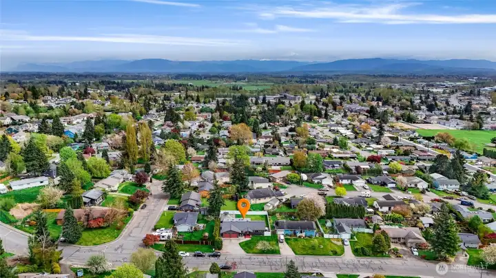 Home is located in a quiet and settled neighborhood just moments from downtown Ferndale, grocery shopping and restaurants but if you need more than Ferndale offers you have quick and easy access to I5