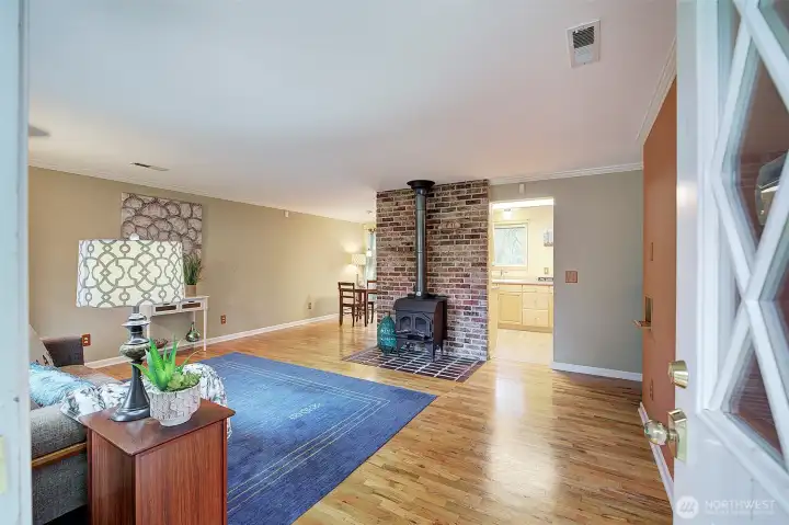 Welcome to this cozy space!