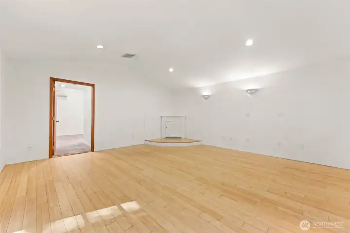 Spacious family room for entertaining and relaxing