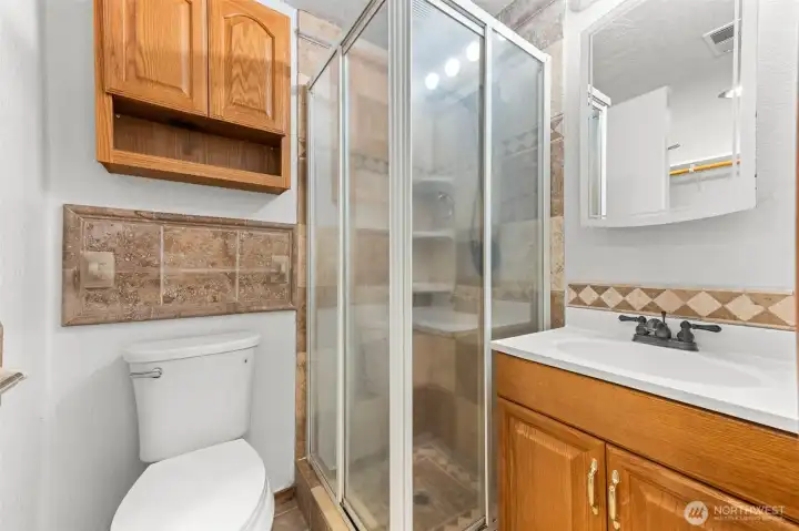 Primary bath ensuite