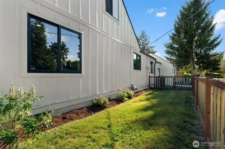 Fully-fenced 6k sq.ft. lot