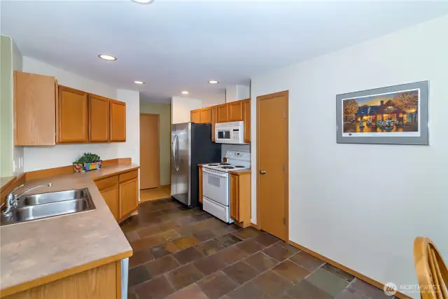 All appliances included.