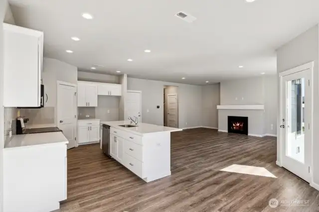 This is a presale home. Photos of the same floorplan in the community. Colors and features will vary.