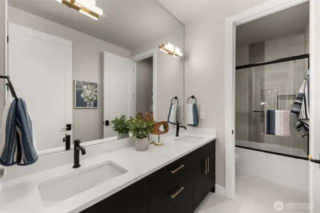 Upstairs hall bath with dual sinks