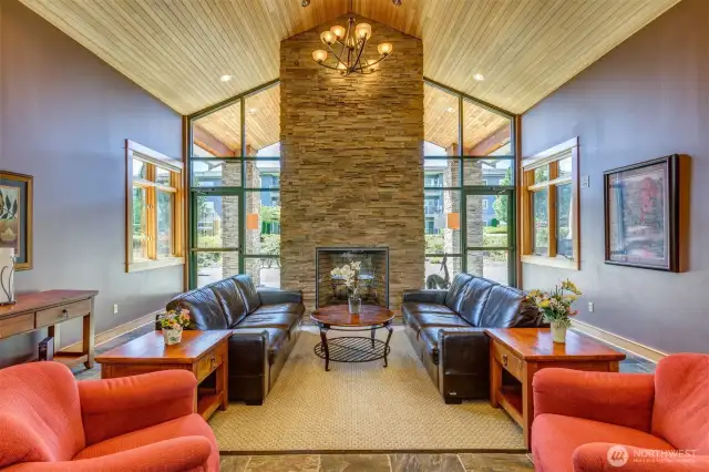 Another view of the large lounge to host meetings or gatherings