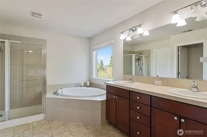 Primary suite