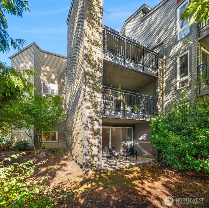 This lower END unit is PRIVATE.