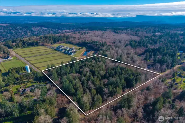 Building Site in Gated Community, no neighbors or development ever to south or west.