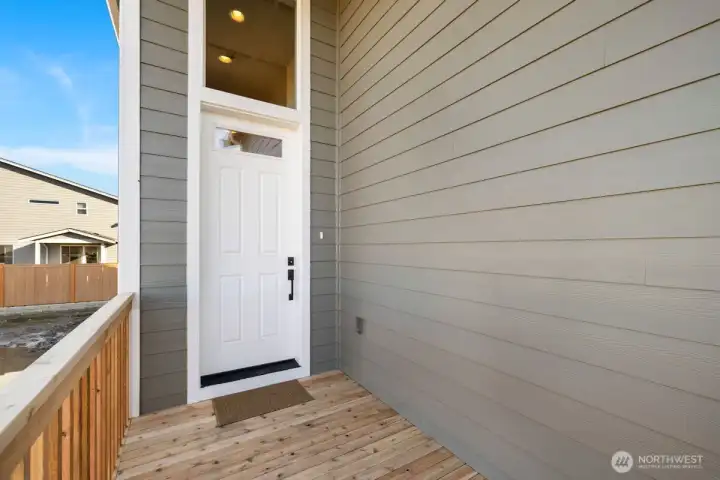 Photographs are for illustrative purposes only. Features, finishes, interior/exterior colors, landscaping and floorplan shown may vary from actual homes built