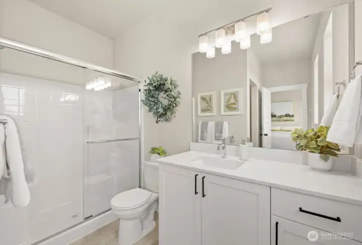 Photographs are for illustrative purposes only. Features, finishes, interior/exterior colors, landscaping and floorplan shown may vary from actual homes built