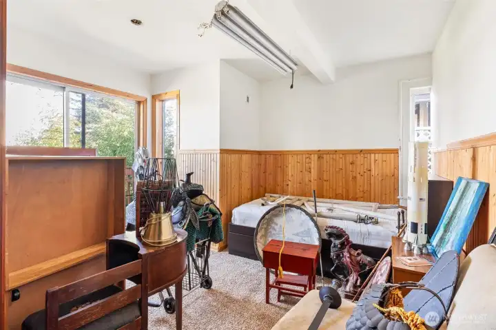 Upper Level Bedroom 1