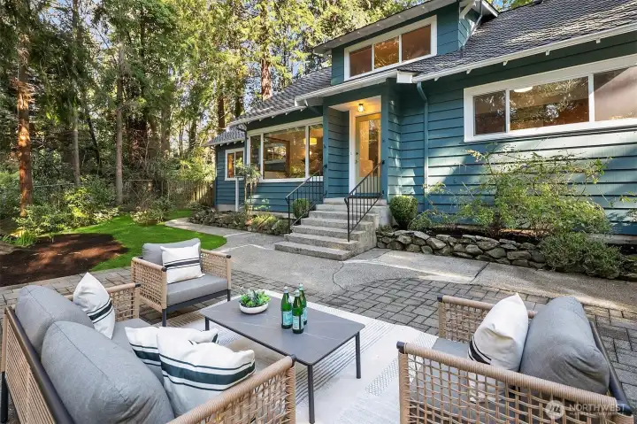 The paved patio just outside of the main entrance perfect for enteraining large events.