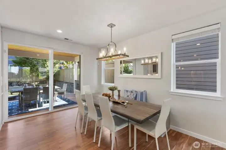 Open concept dining room, lots of natural light