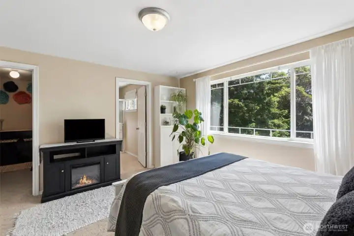 Another view of the primary bedroom.