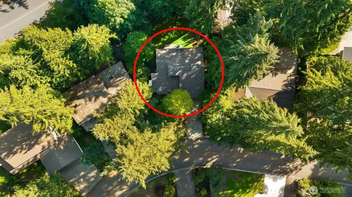 Convenient location just minutes from Mill Creek Country Club and the Community Nature Preserve. Convenient location just minutes from Mill Creek Country Club and the Community Nature Preserve.