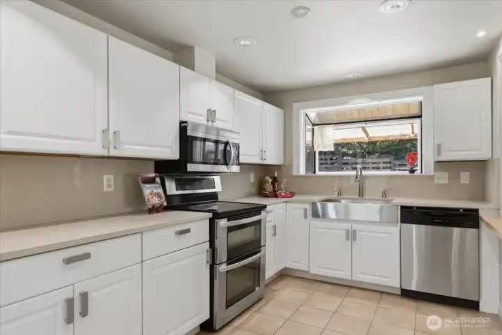 New Granite Countertops! New Granite Countertops!