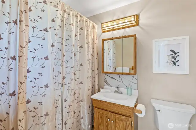 1/2 Bath and Laundry