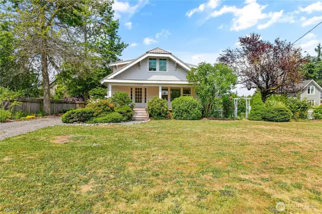 This is a huge lot and there is the potential to build an ADU.